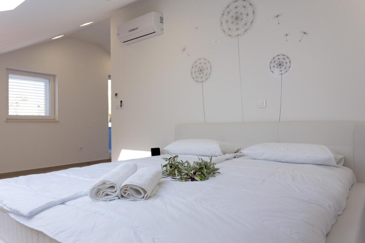 Apartment Alius Ragusa Deluxe Esterno foto